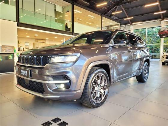 JEEP COMMANDER 1.3 T270 TURBO FLEX OVERLAND AT6 JEEP COMMANDER 1.3 T270 TURBO FLEX OVERLAND AT6